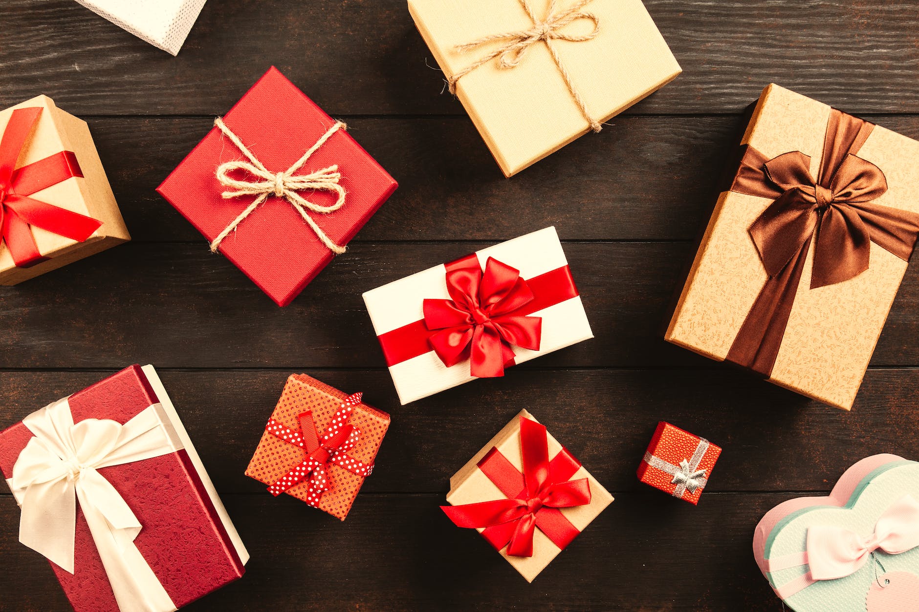 Top Tips for Finding Unique Gifts This Festive Season